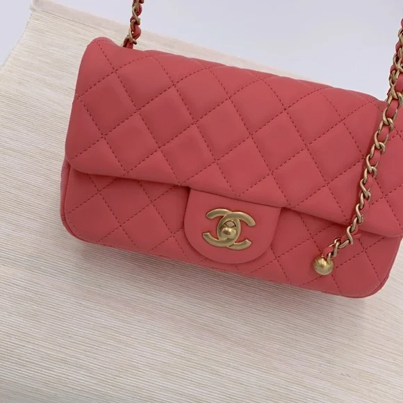 Chanel mini rectangular Pearl Crush. Lambskin bag - Picture 8 of 10